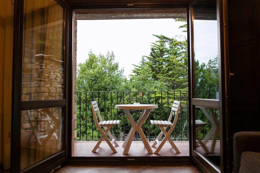 El Balcon de Roda Roda de Isábena Habitación foto